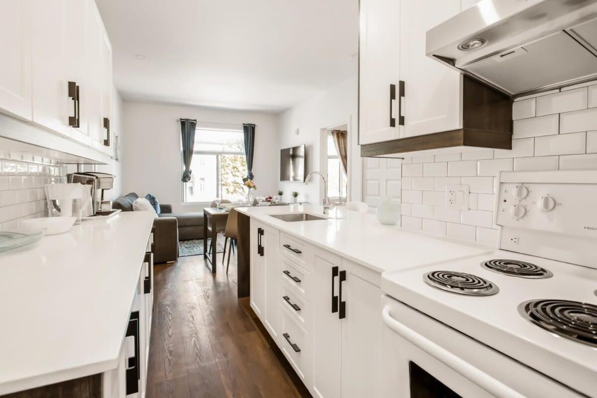 M11 Luxury 1Br Sofa Bed In The Heart Of Plateaumile-End Montréal Exterior foto